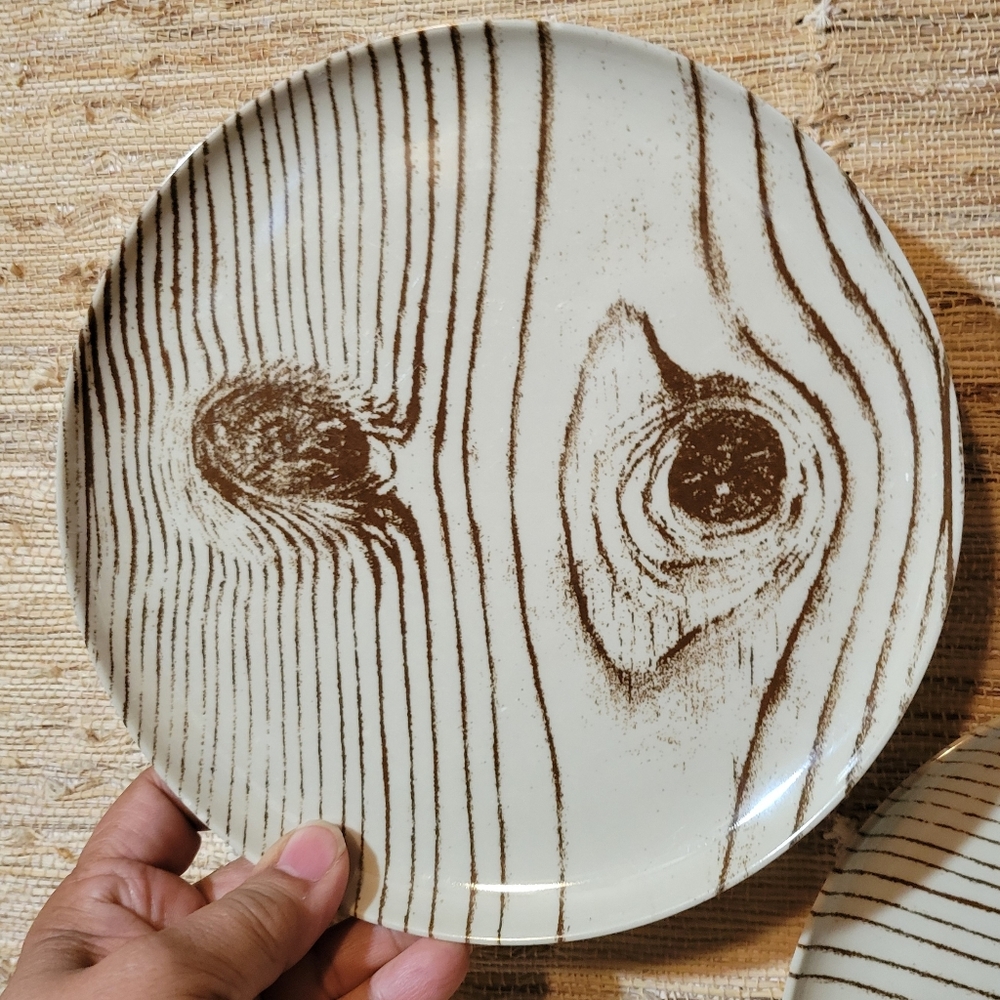 Set Of 4 Thomas Paul WoodGrain Melamine Plates Hard to Find